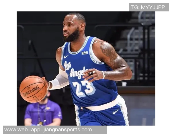 克洛尼首节火力全开四记三分狂砍13分1板1断展现神准外线能力 克洛尼首节火力全开四记三分狂砍13分1板1断展现神准外线能力