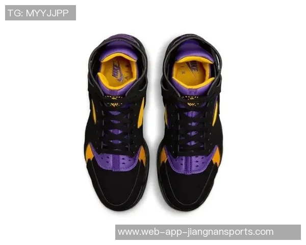 灰蓝色调魅力尽显肯塔基推出全新科比5PE球鞋设计