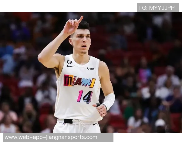 希罗三分球达成千记里程碑邓罗希尔德紧随其后库里位列历史第七