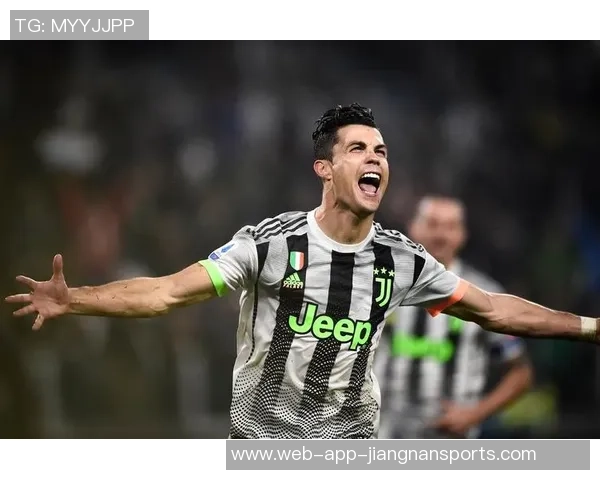 C罗昔日尤文队友工地打拼走红25岁因伤退役成励志典范 C罗昔日尤文队友工地打拼走红25岁因伤退役成励志典范