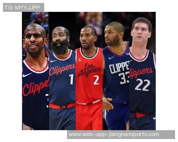 詹姆斯对保罗与快船纠葛发表看法称与自己无关不便评论