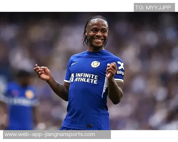 斯特林无球可踢与小学生共训蓝军计划已将其排除在外